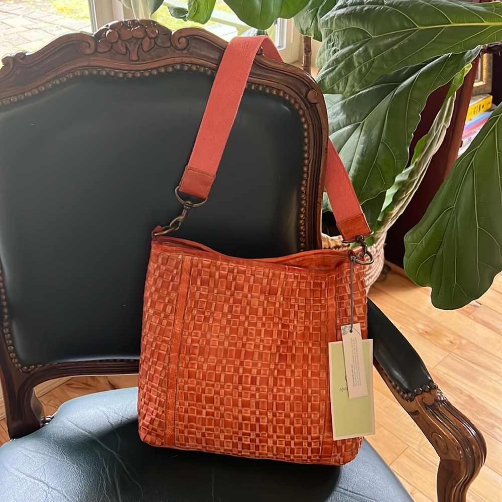 New Hand made Anabaglish Leather Purse